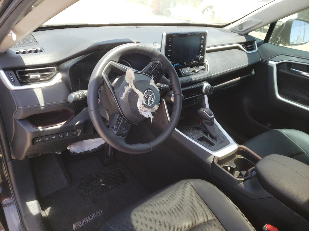 Photo 9 from auction – 2021 TOYOTA RAV4 LIMIT with VIN 2T3Y1RFVXMC108202