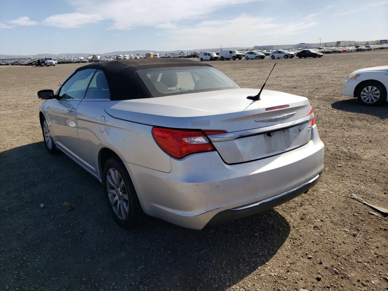 Photo 3 from auction – 2011 CHRYSLER 200 TOURIN with VIN 1C3BC2EB5BN532473