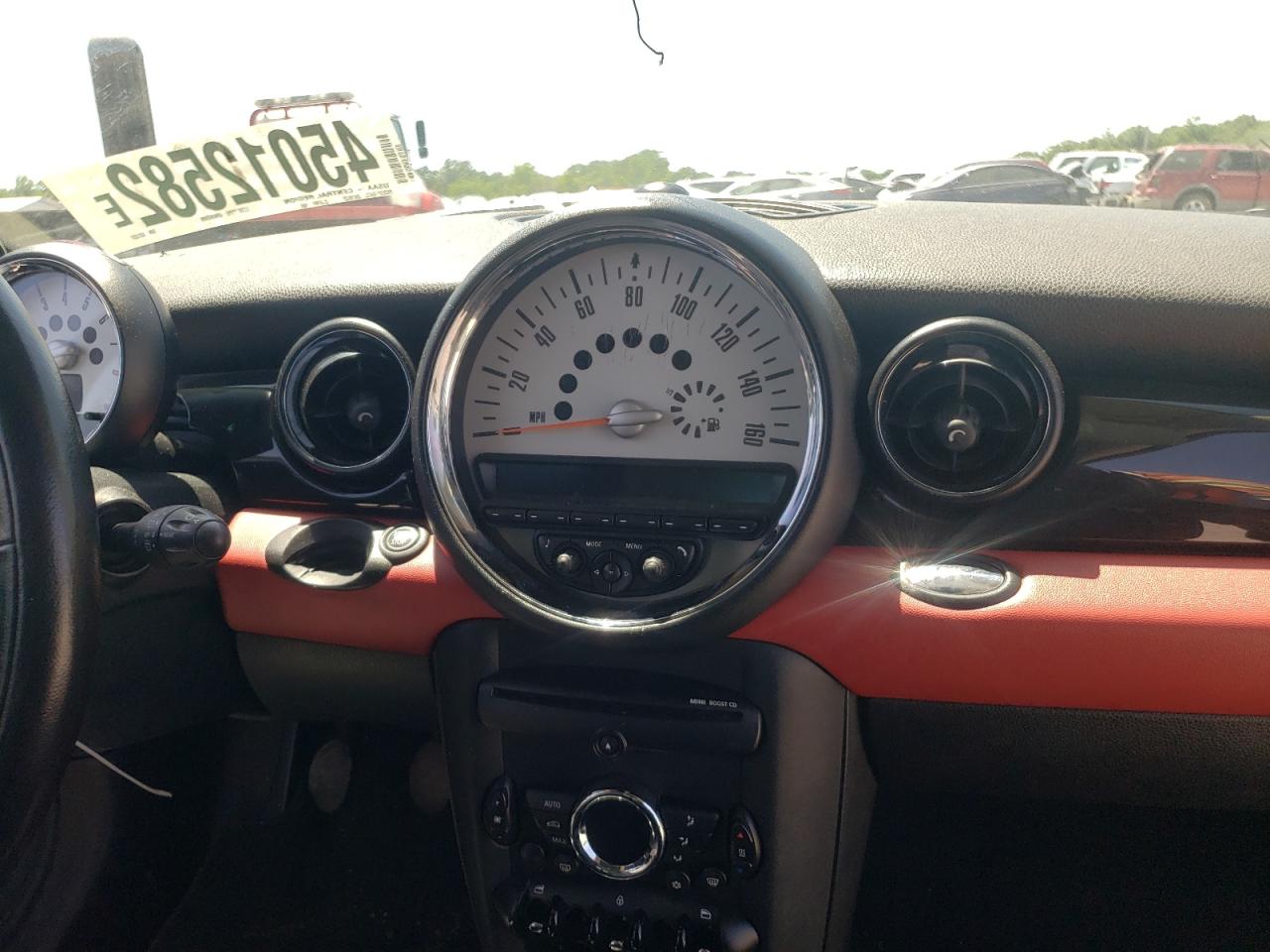 Photo 9 from auction – 2011 MINI COOPER CLU with VIN WMWZF3C58BTX81881