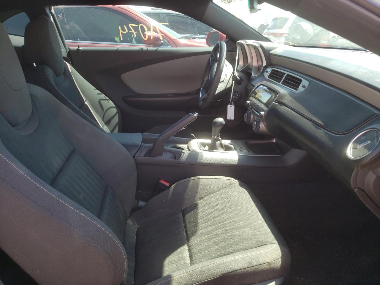 Photo 5 from auction – 2014 CHEVROLET CAMARO LS with VIN 2G1FE1E39E9149985