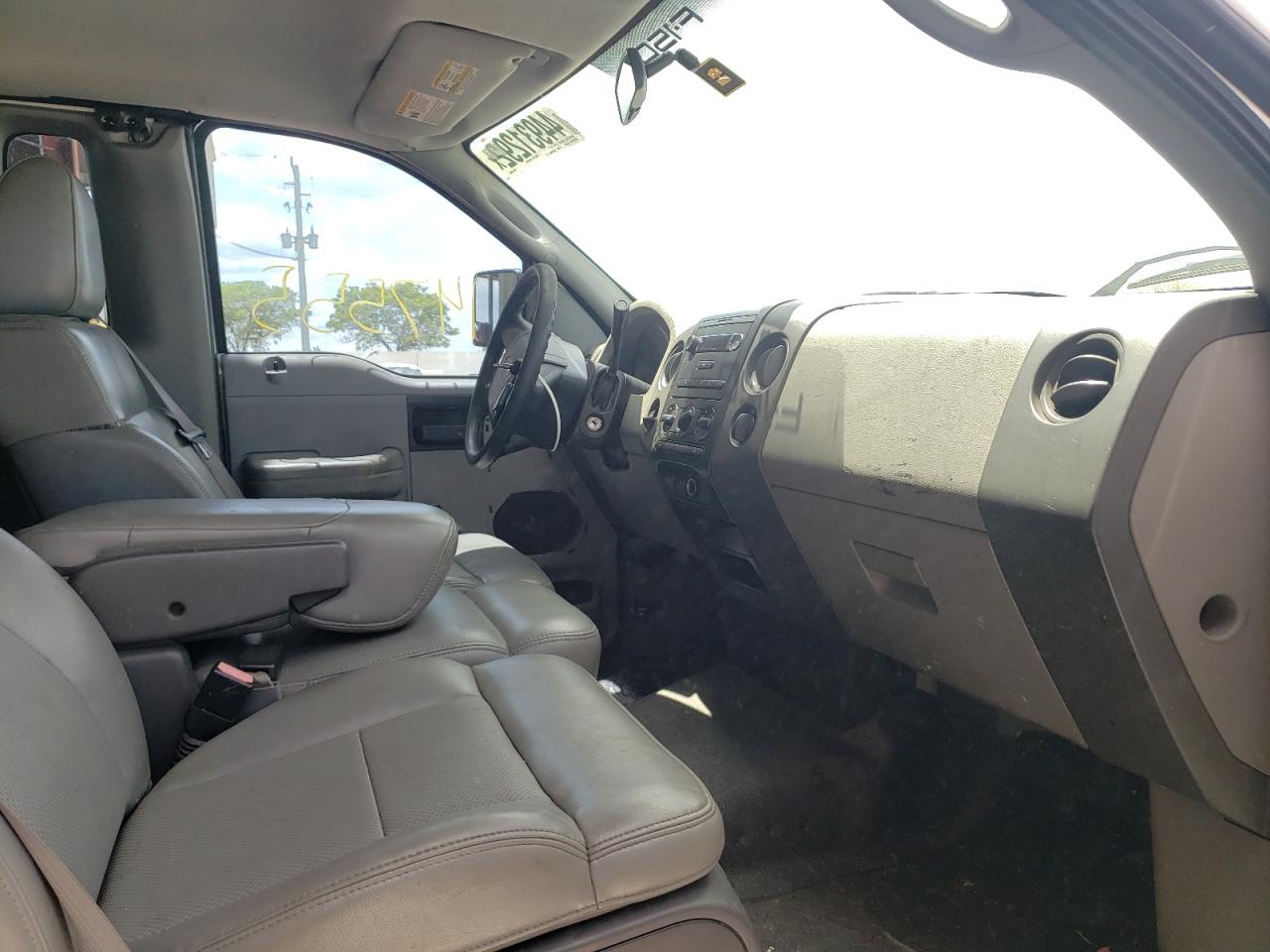 Photo 5 from auction – 2007 FORD F150 with VIN 1FTRF12297NA86299