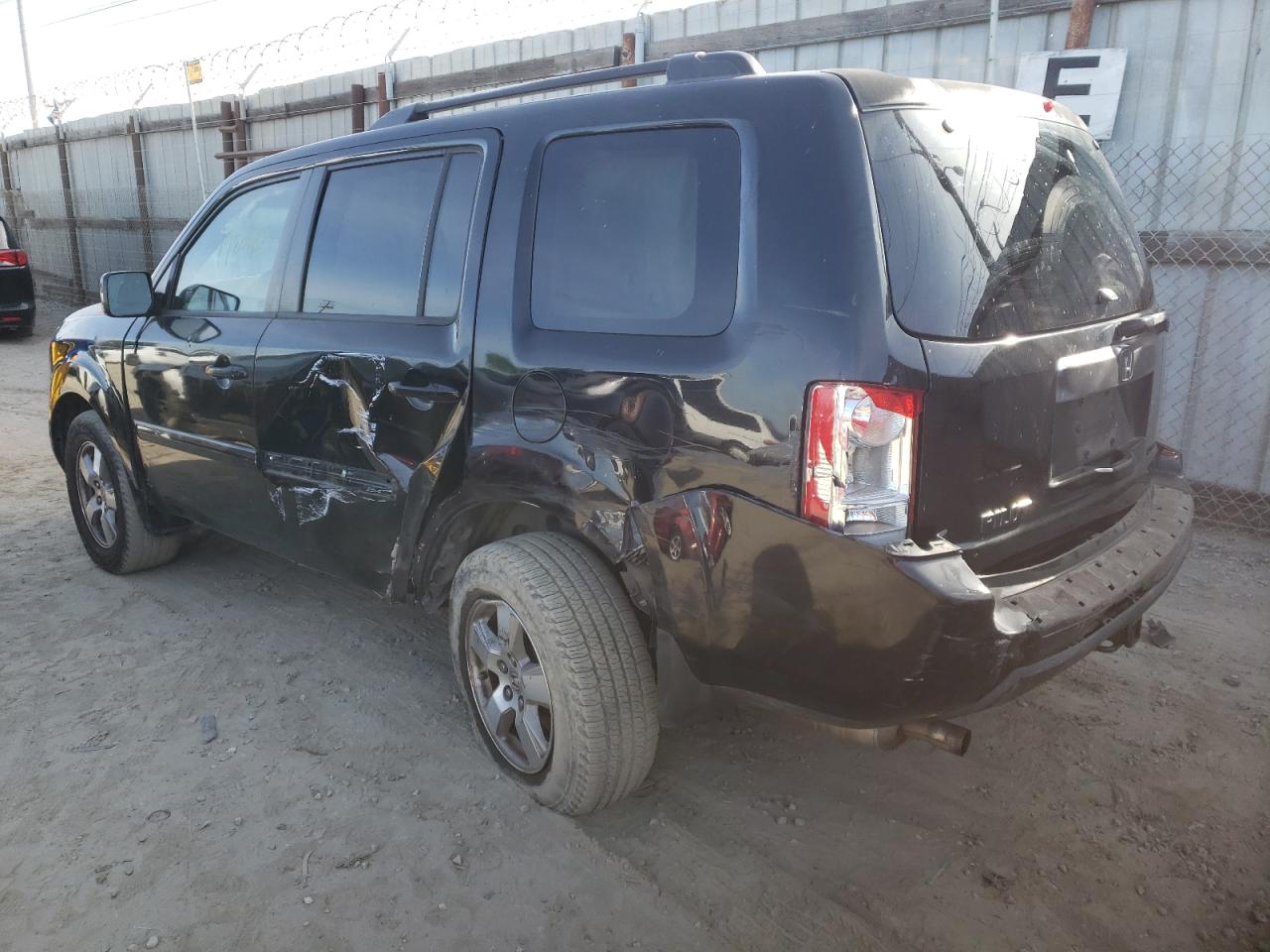 Photo 3 from auction – 2009 HONDA PILOT EX with VIN 5FNYF38419B001084