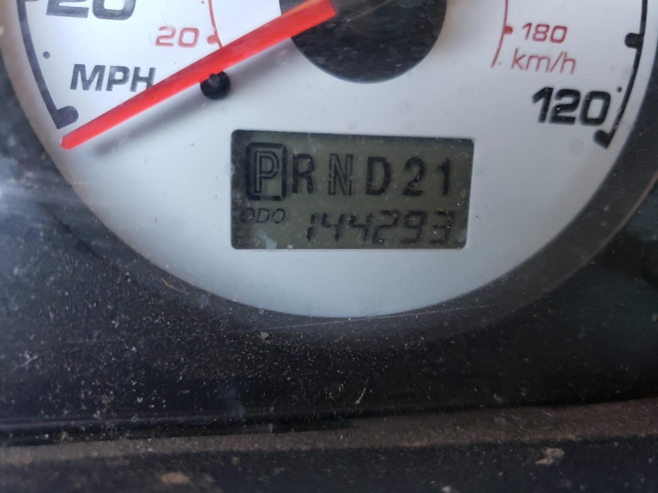 Photo 13 from auction – 2004 FORD ESCAPE with VIN 1FMYU02154KB49703