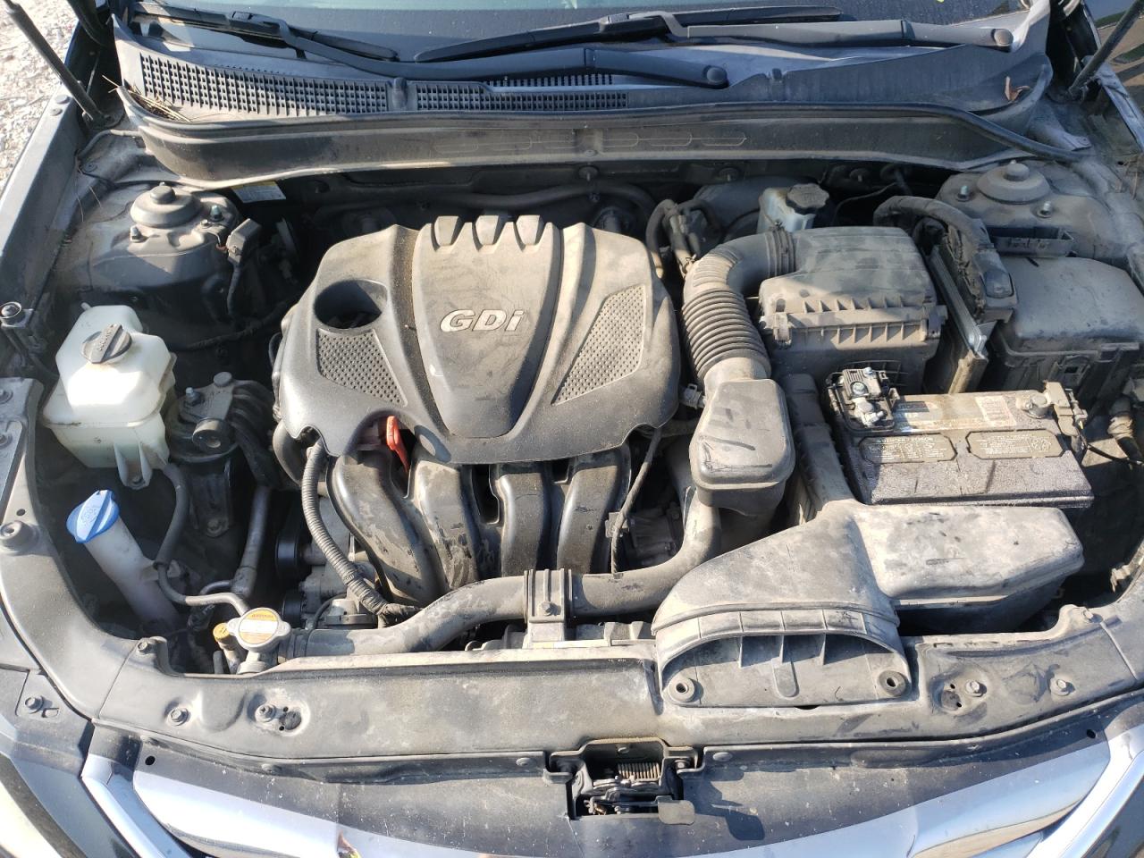 Photo 7 from auction – 2011 HYUNDAI SONATA SE with VIN 5NPEC4AC0BH228258