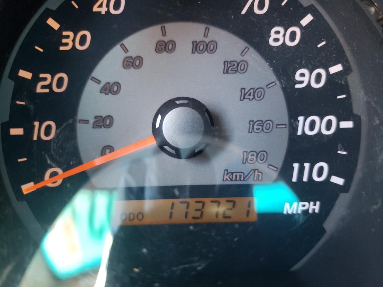 Photo 8 from auction – 2005 TOYOTA 4RUNNER SR with VIN JTEBU14R858048586