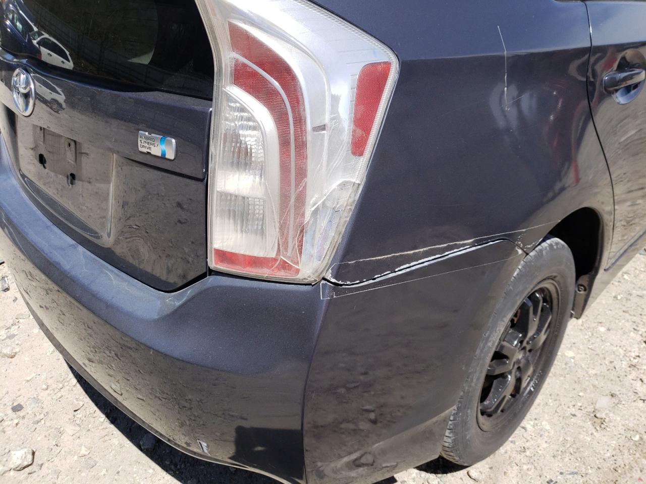 Photo 9 from auction – 2012 TOYOTA PRIUS with VIN JTDKN3DU0C5380957