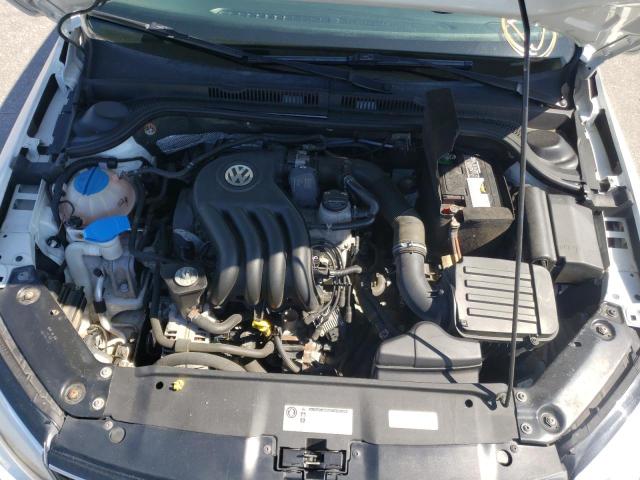 Photo 7 from auction – 2015 VOLKSWAGEN JETTA BASE with VIN 3VW2K7AJ4FM350799