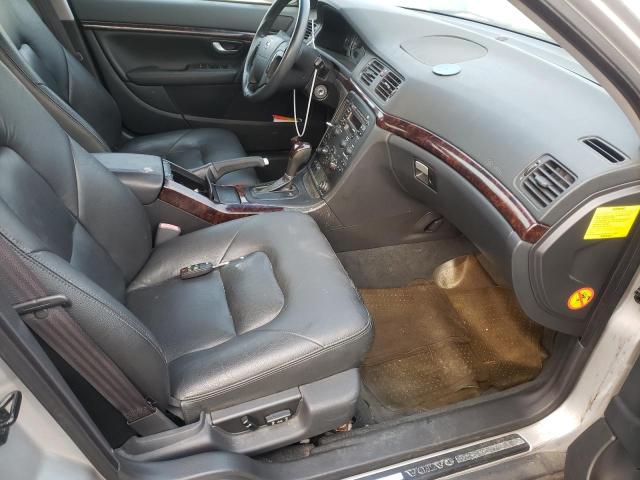 Photo 5 from auction – 2004 VOLVO S80 2.5T with VIN YV1TS59H641368898