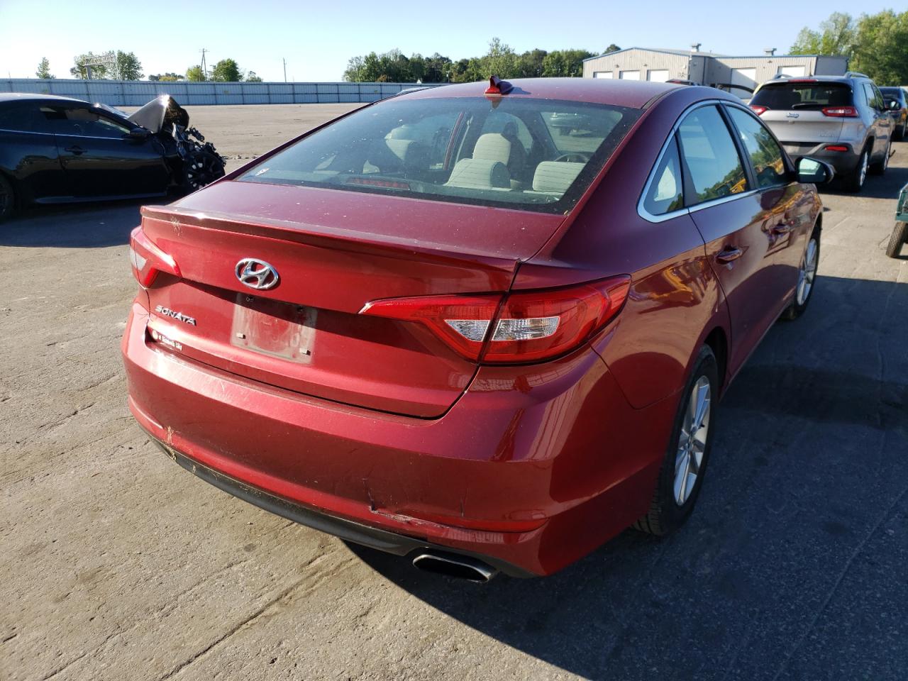Photo 4 from auction – 2015 HYUNDAI SONATA SE with VIN 5NPE24AF7FH074974