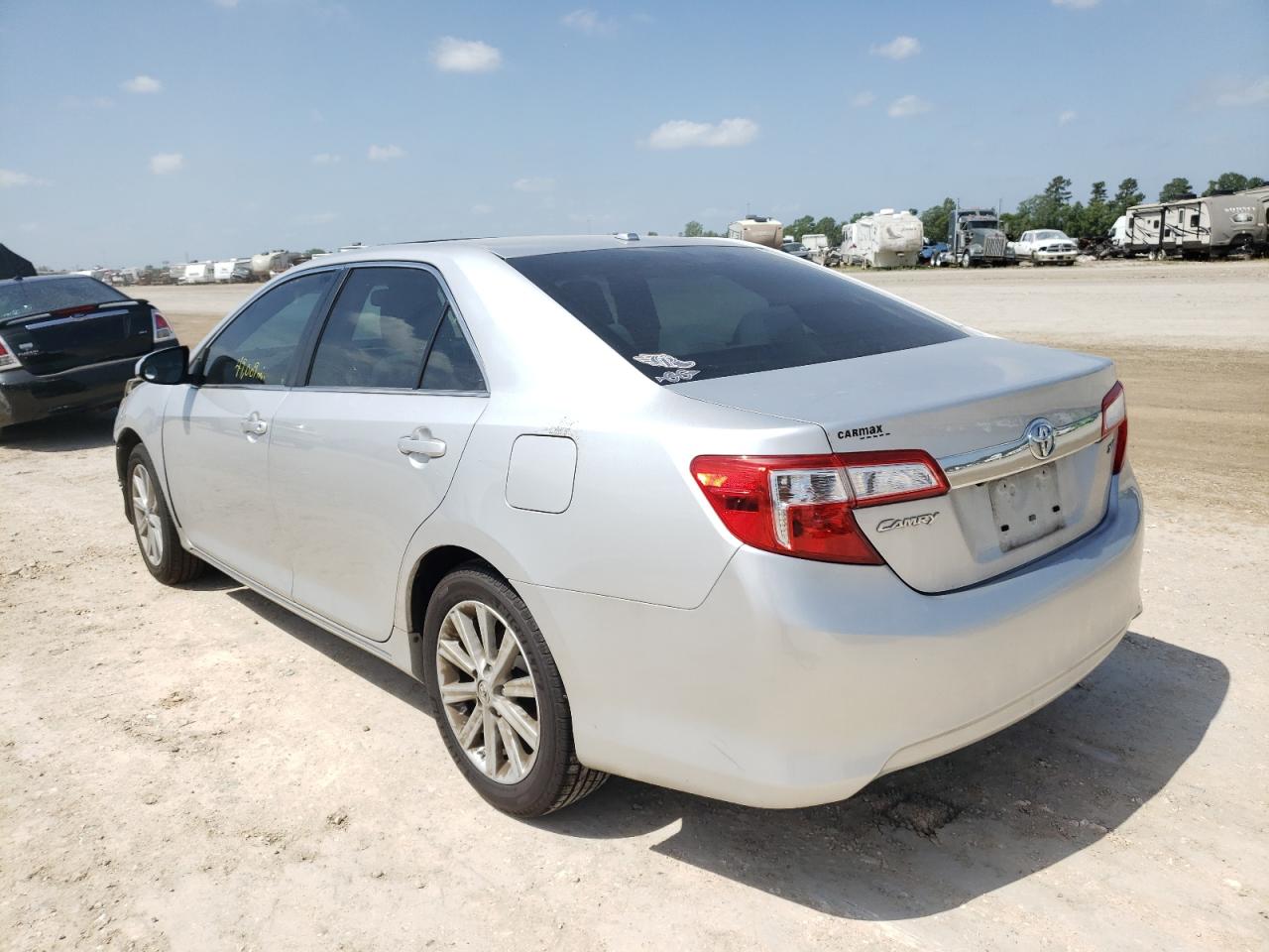 Photo 3 from auction – 2014 TOYOTA CAMRY L with VIN 4T4BF1FK2ER388646