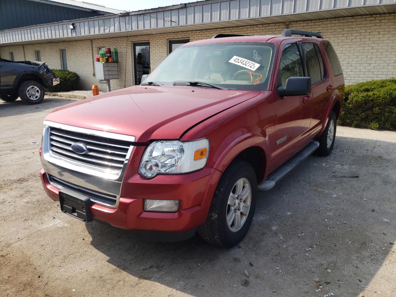 Photo 2 from auction – 2007 FORD EXPLORER X with VIN 1FMEU73E47UB25382