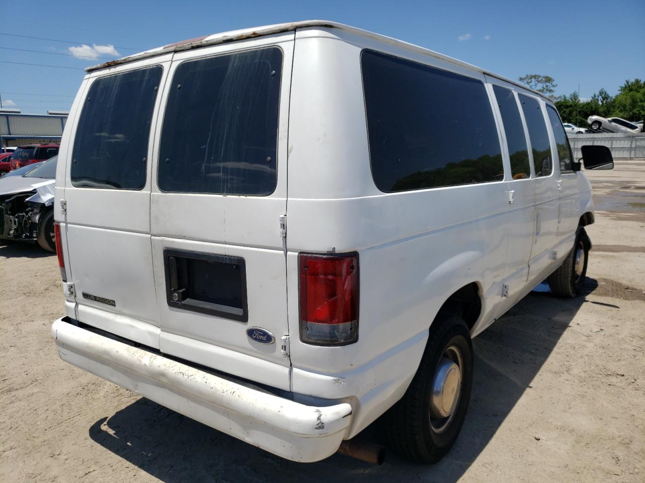 Photo 4 from auction – 1998 FORD ECONOLINE with VIN 1FBNE31L3WHA35230