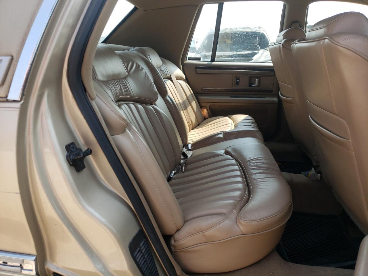 Photo 6 from auction – 1996 BUICK ROADMASTER with VIN 1G4BN52P2TR420128