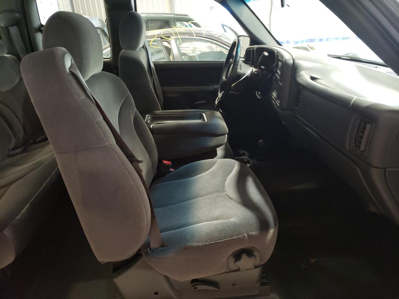 Photo 5 from auction – 2001 GMC NEW SIERRA with VIN 1GTEK19V81E220303