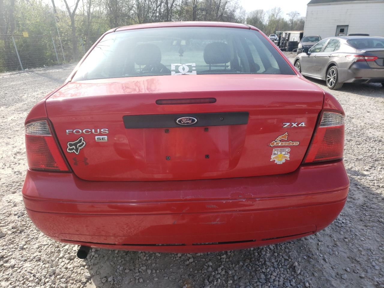 Photo 9 from auction – 2006 FORD FOCUS ZX4 with VIN 1FAFP34N36W148555