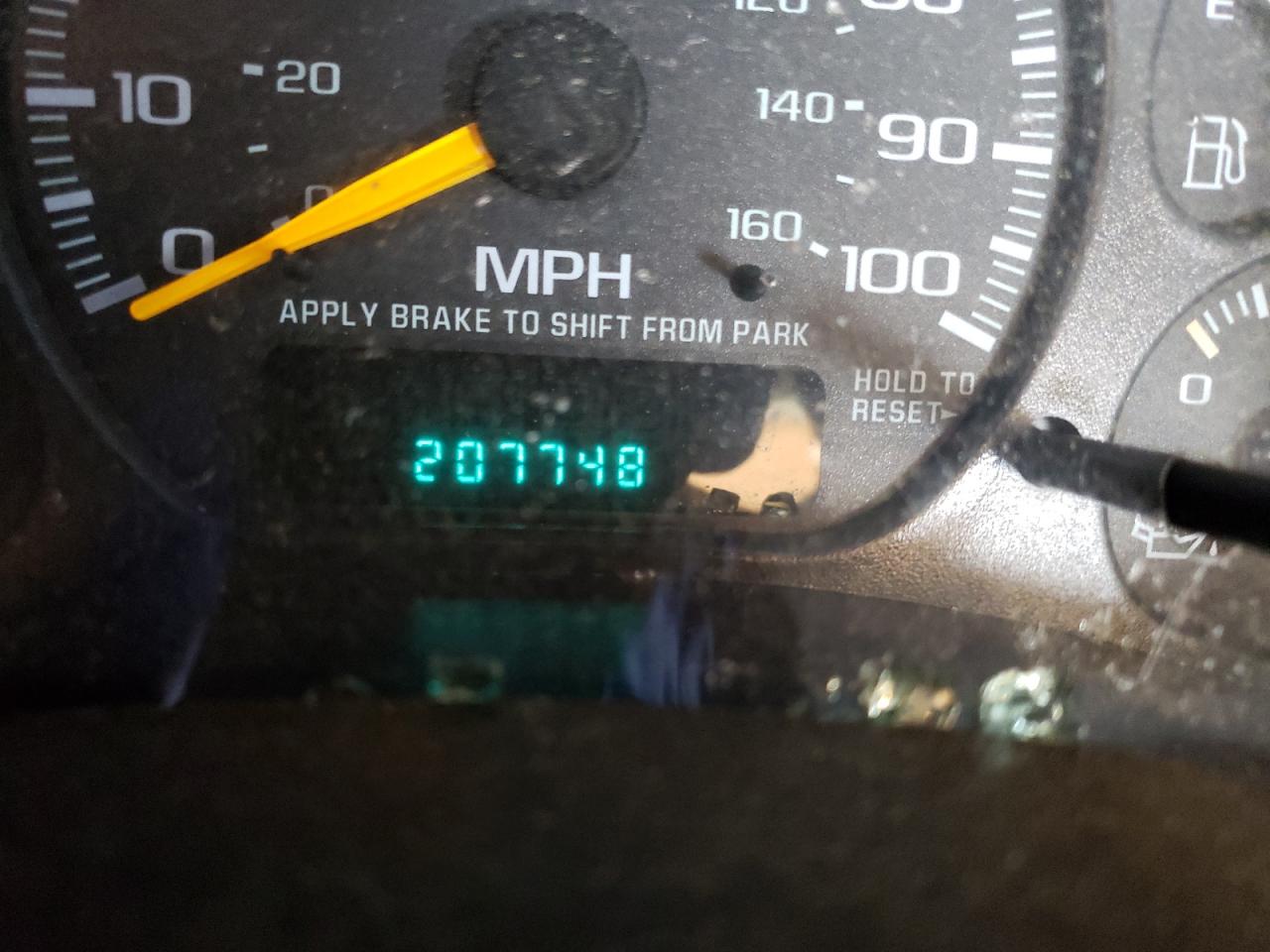Photo 8 from auction – 2000 CHEVROLET SILVERADO with VIN 1GCEK14T2YZ357729