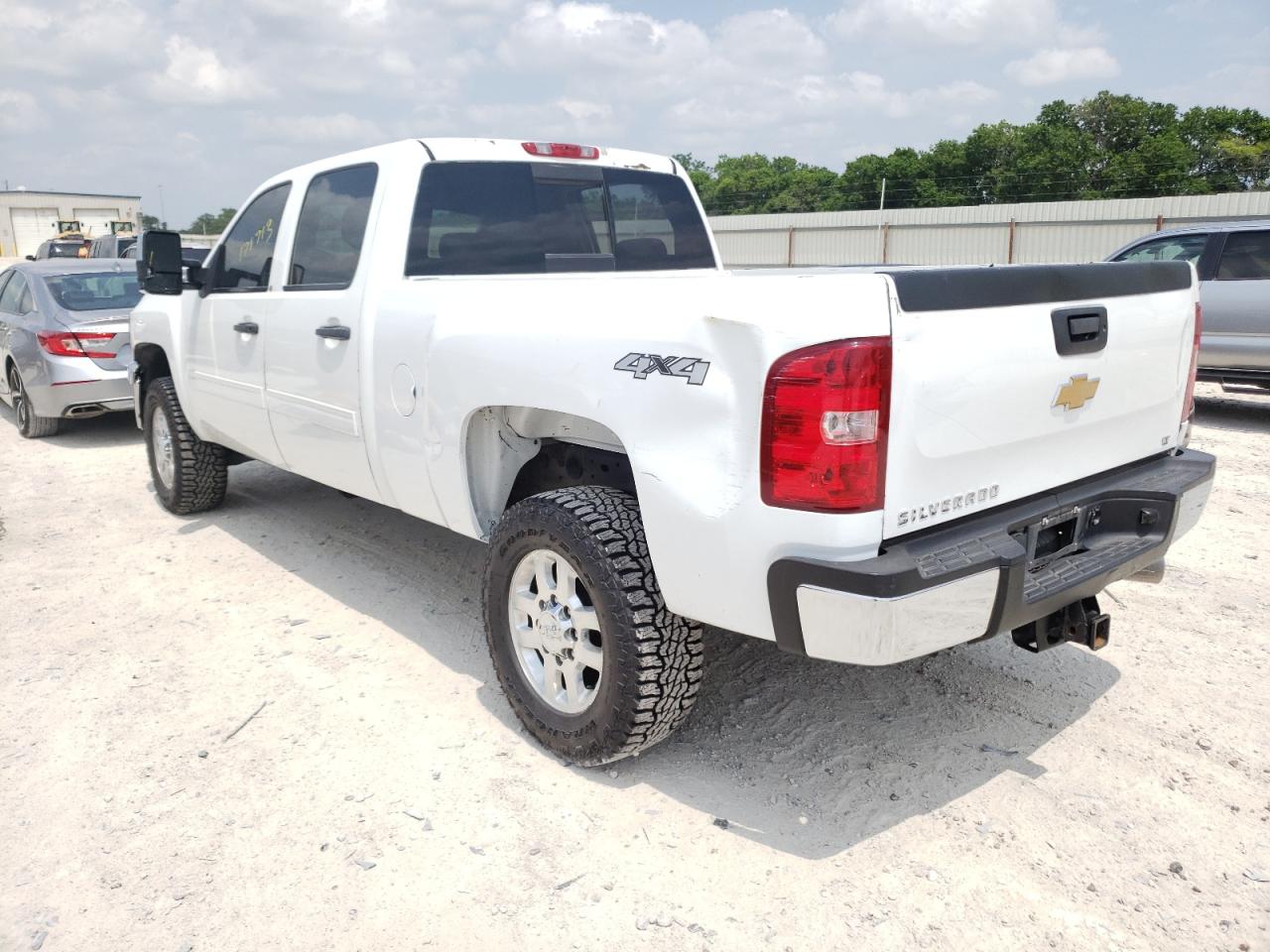 Photo 3 from auction – 2013 CHEVROLET SILVERADO with VIN 1GC1KXC83DF156867