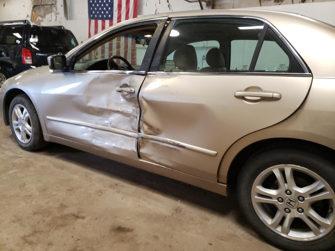 Photo 10 from auction – 2007 HONDA ACCORD EX with VIN 1HGCM56857A149151