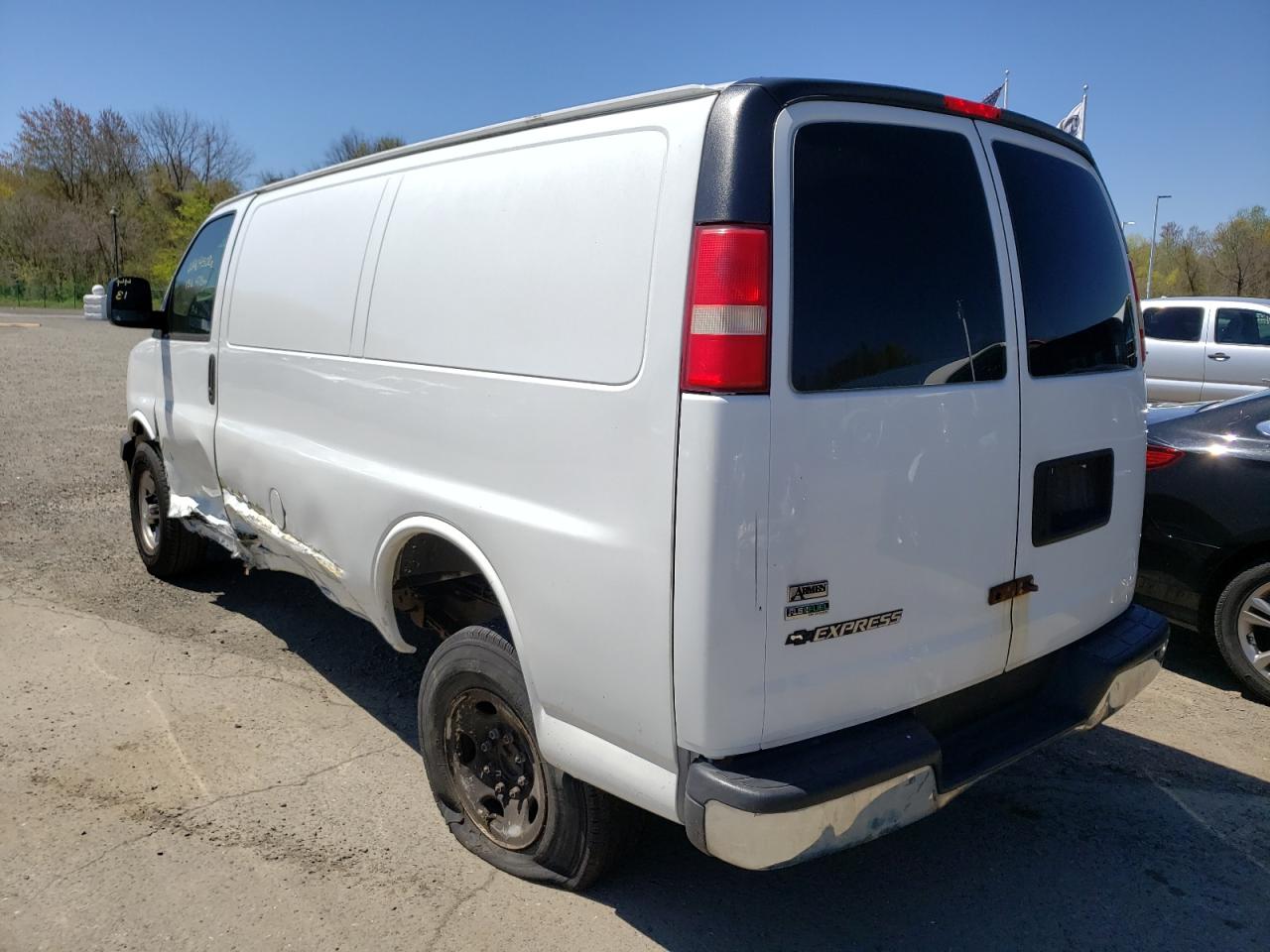 Photo 3 from auction – 2011 CHEVROLET EXPRESS G2 with VIN 1GCWGFCA1B1119427