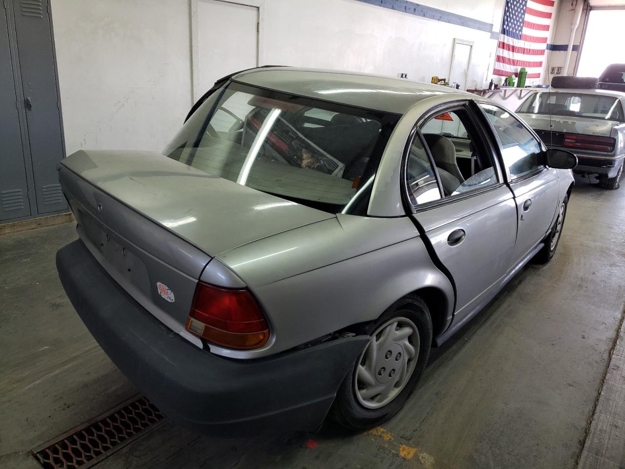 Photo 4 from auction – 1999 SATURN SL with VIN 1G8ZF528XXZ131135