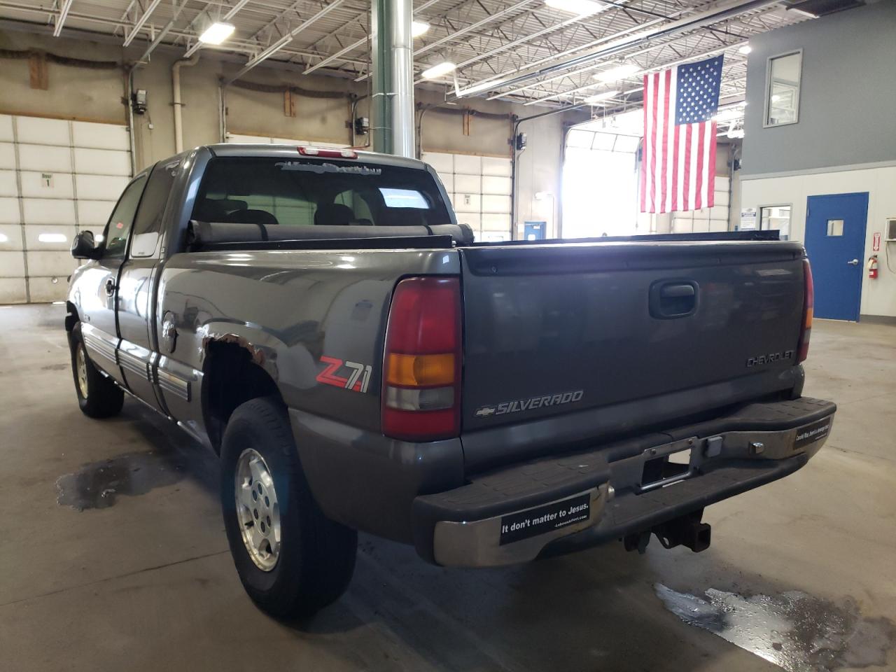 Photo 3 from auction – 2000 CHEVROLET SILVERADO with VIN 1GCEK19T0YE295442