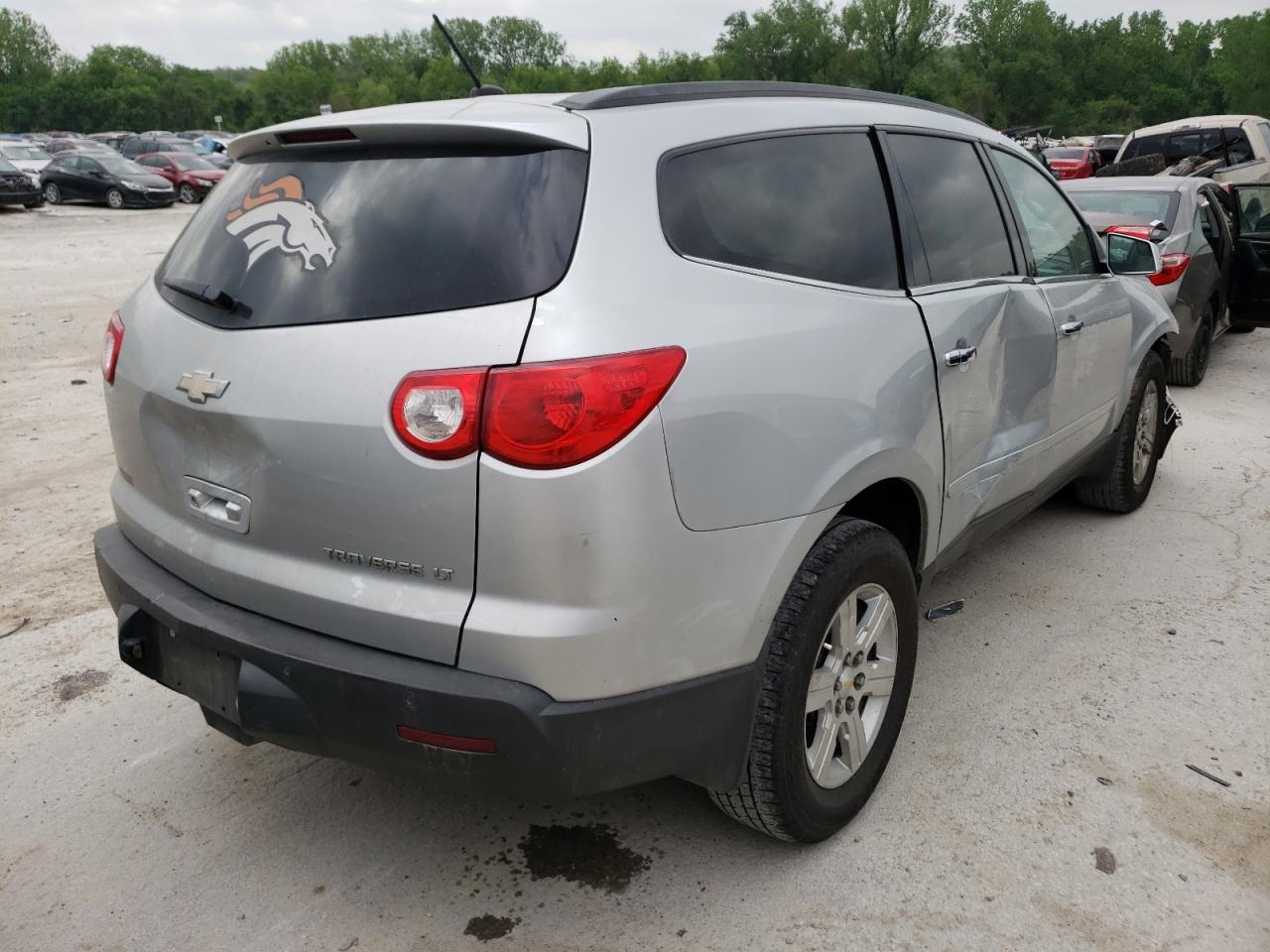 Photo 14 from auction – 2011 CHEVROLET TRAVERSE L with VIN 1GNKRJED2BJ100668