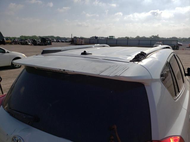 Photo 9 from auction – 2015 TOYOTA RAV4 LIMIT with VIN 2T3YFREV0FW233990