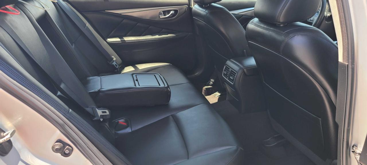 Photo 6 from auction – 2017 INFINITI Q50 BASE with VIN JN1CV7AR8HM681309
