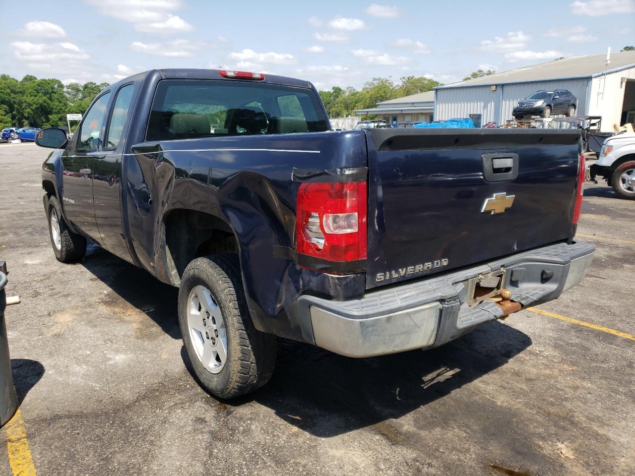 Photo 3 from auction – 2007 CHEVROLET SILVERADO with VIN 1GCEC19X17Z642848