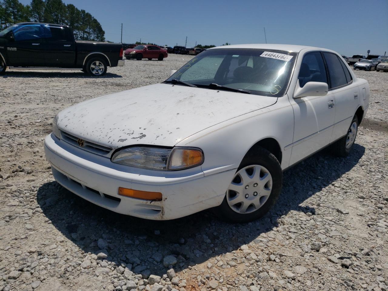 Photo 2 from auction – 1995 TOYOTA CAMRY LE with VIN 4T1SK12E2SU866923