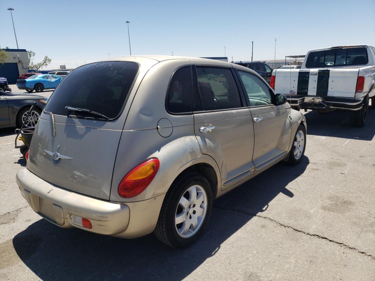 Photo 4 from auction – 2004 CHRYSLER PT CRUISER with VIN 3C4FY58B54T308408