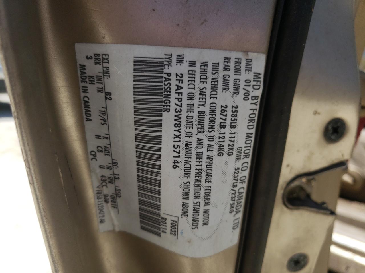Photo 10 from auction – 2000 FORD CROWN VICT with VIN 2FAFP73W8YX157146