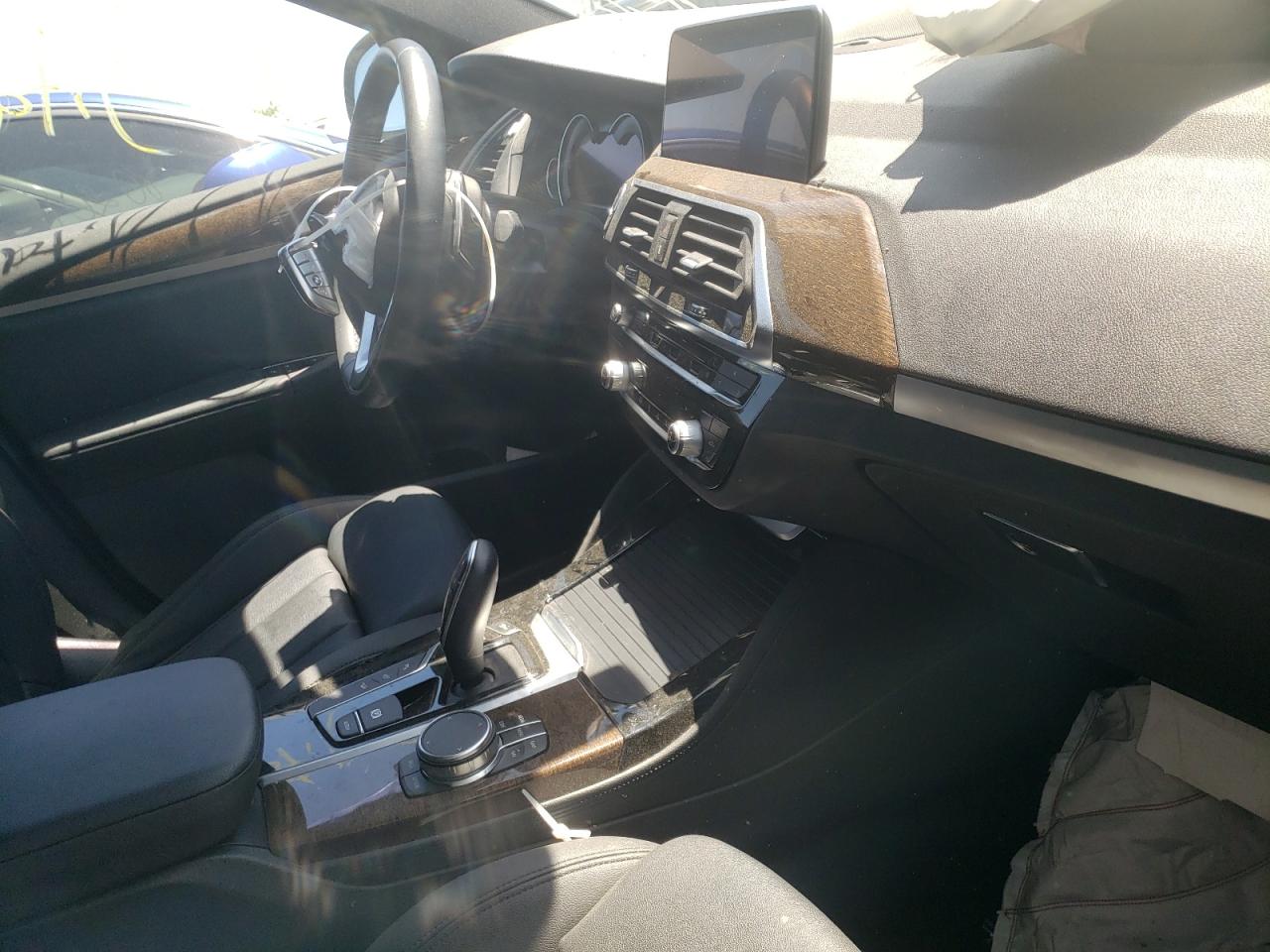 Photo 5 from auction – 2019 BMW X4 XDRIVE3 with VIN 5UXUJ3C51KLG54287