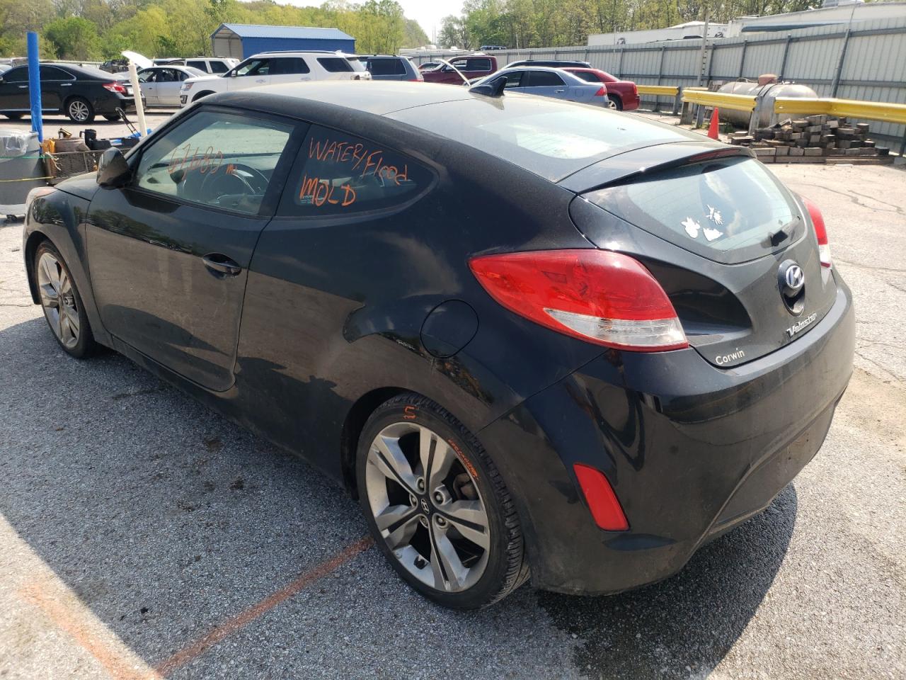 Photo 3 from auction – 2016 HYUNDAI VELOSTER with VIN KMHTC6AD3GU252798