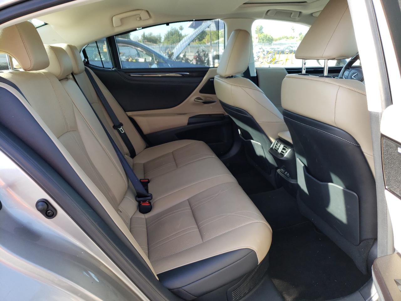 Photo 6 from auction – 2019 LEXUS ES 300H with VIN 58AB21B12KU004095