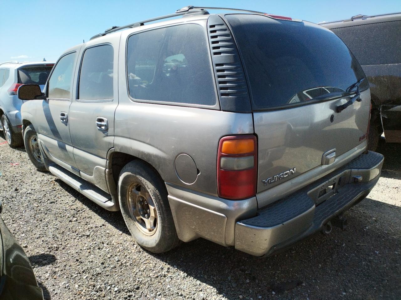 Photo 3 from auction – 2002 GMC DENALI with VIN 1GKEK63U92J333106