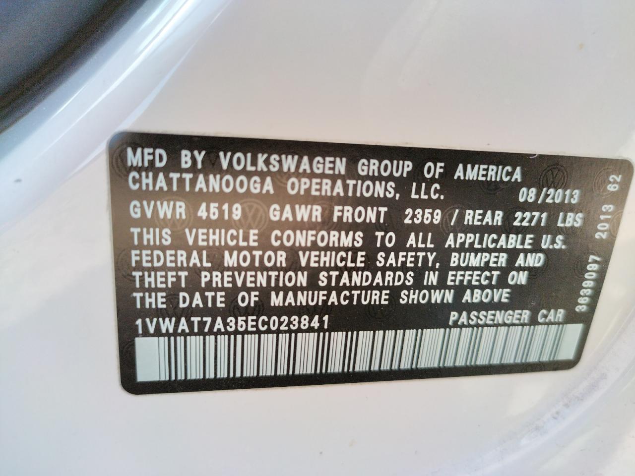 Photo 10 from auction – 2014 VOLKSWAGEN PASSAT S with VIN 1VWAT7A35EC023841