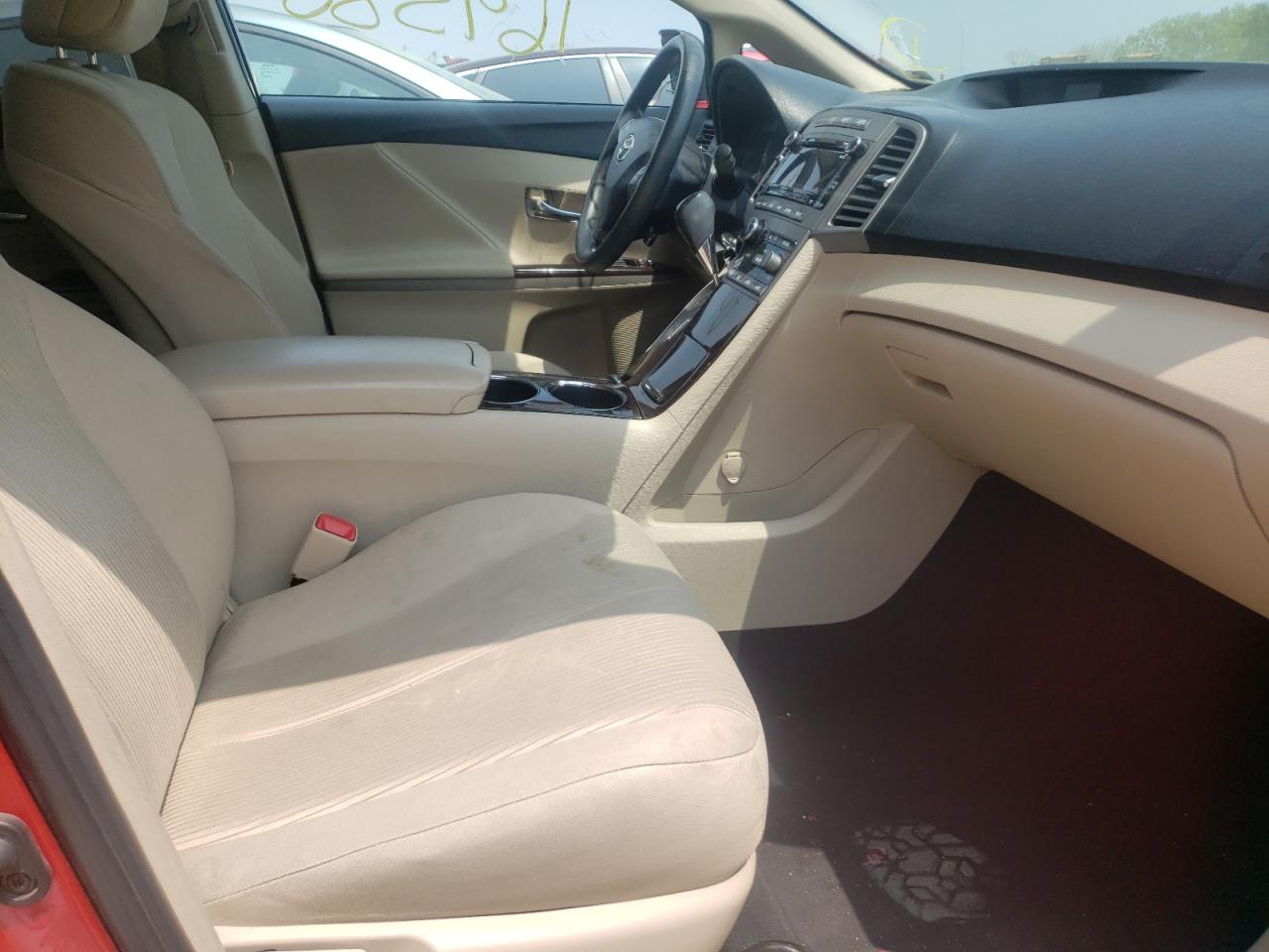 Photo 5 from auction – 2010 TOYOTA VENZA with VIN 4T3BA3BB6AU011636