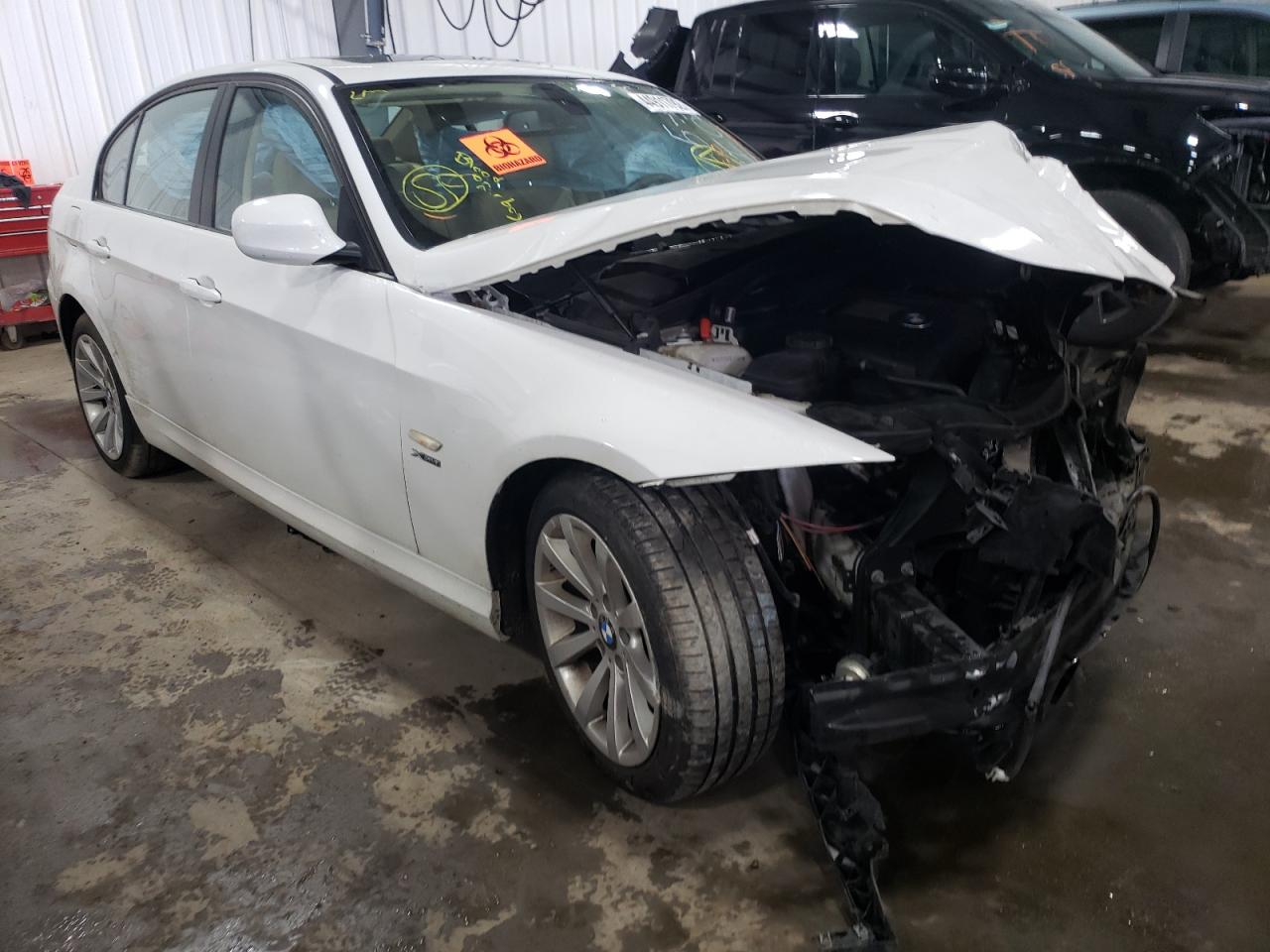 BMW 328 XI 2011 with VIN WBAPK7C57BA817971 - Photo from auction