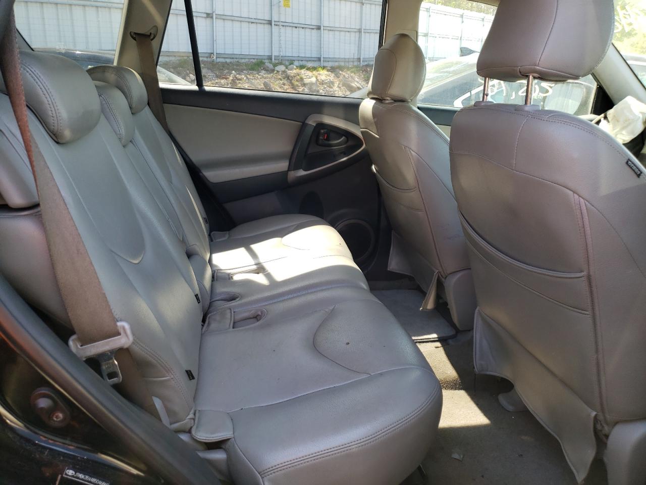 Photo 6 from auction – 2008 TOYOTA RAV4 with VIN JTMBK35V485046860