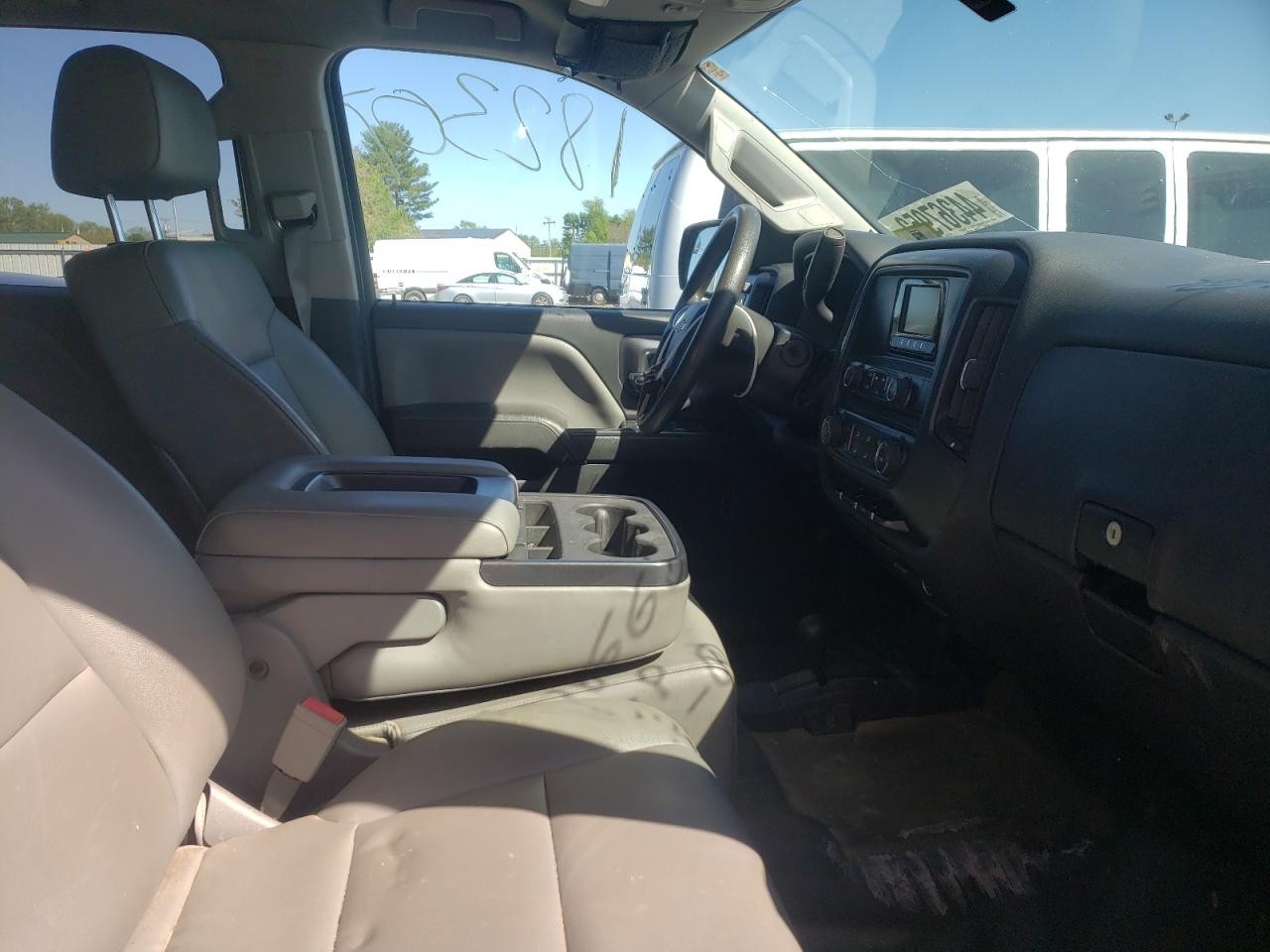 Photo 5 from auction – 2015 CHEVROLET SILVERADO with VIN 1GC1KUEG7FF547218