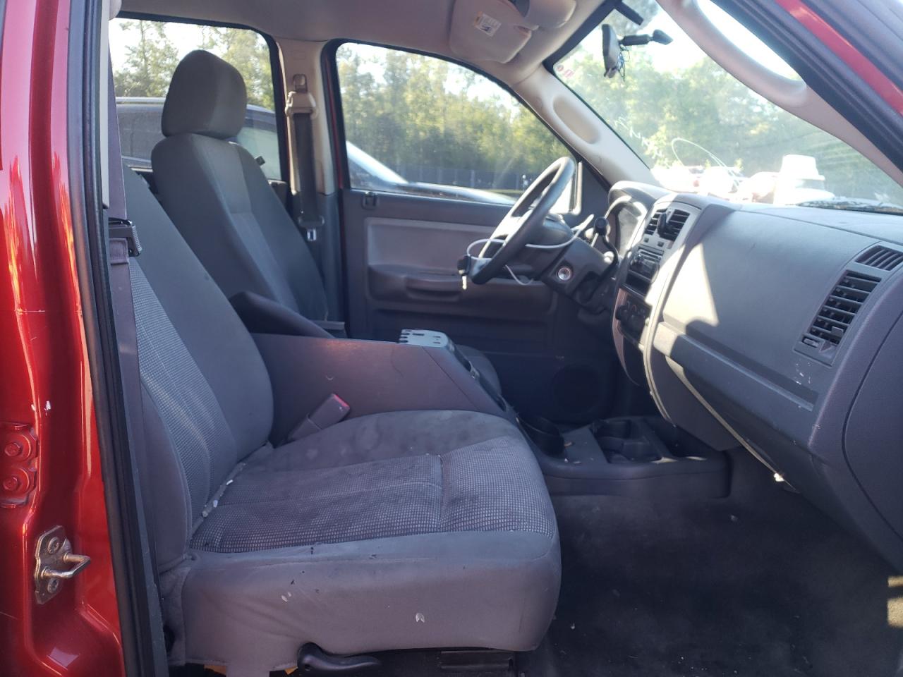 Photo 5 from auction – 2007 DODGE DAKOTA QUA with VIN 1D7HE48K37S147502