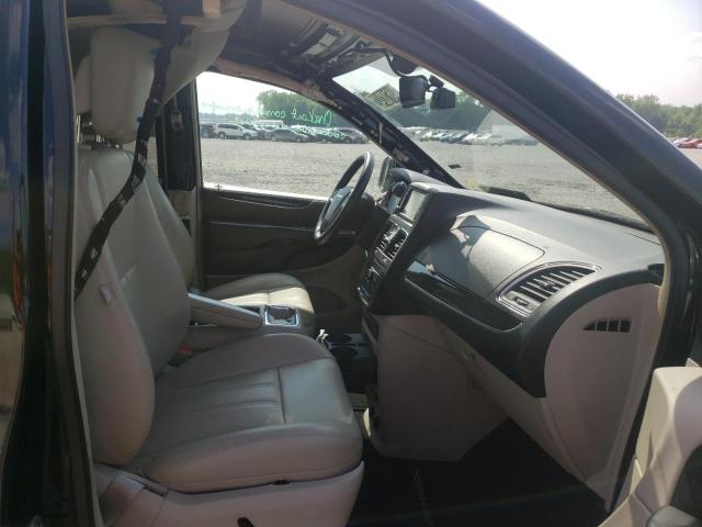 Photo 5 from auction – 2012 CHRYSLER TOWN & COU with VIN 2C4RC1CG6CR170967