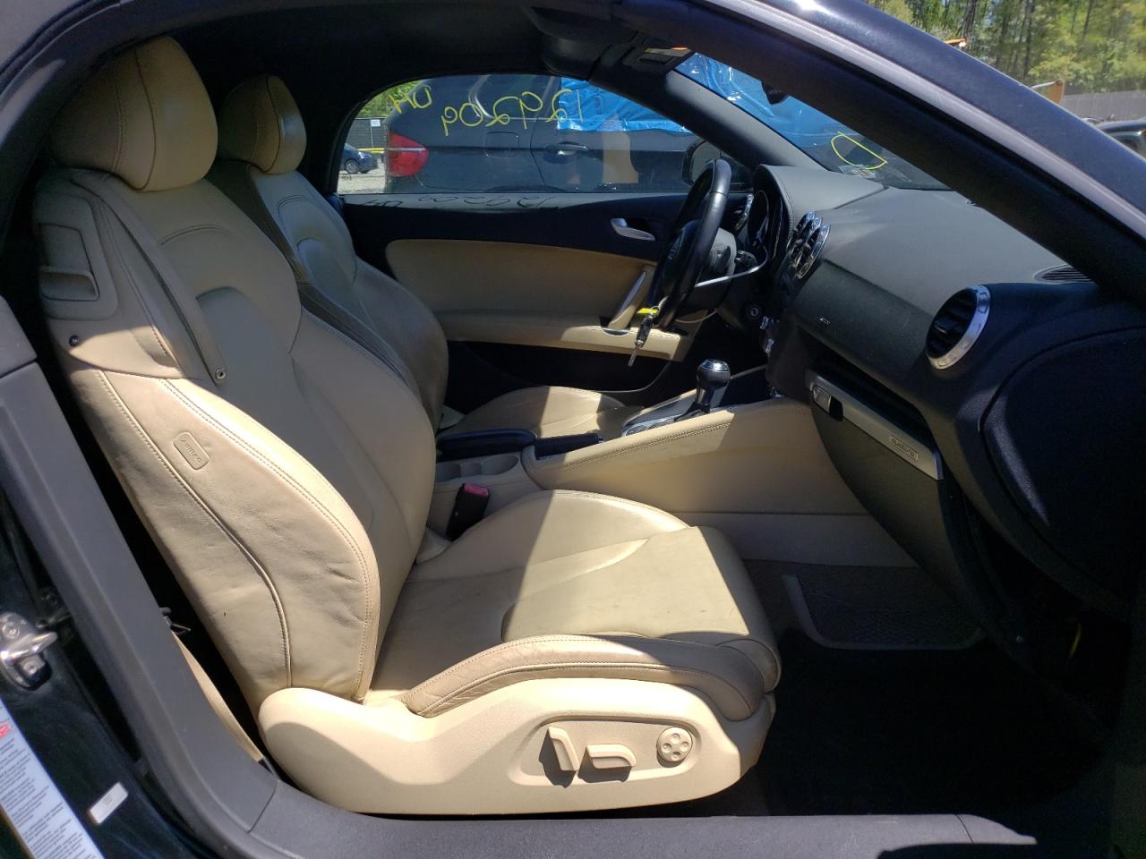 Photo 5 from auction – 2009 AUDI TT with VIN TRUGF38J591006465