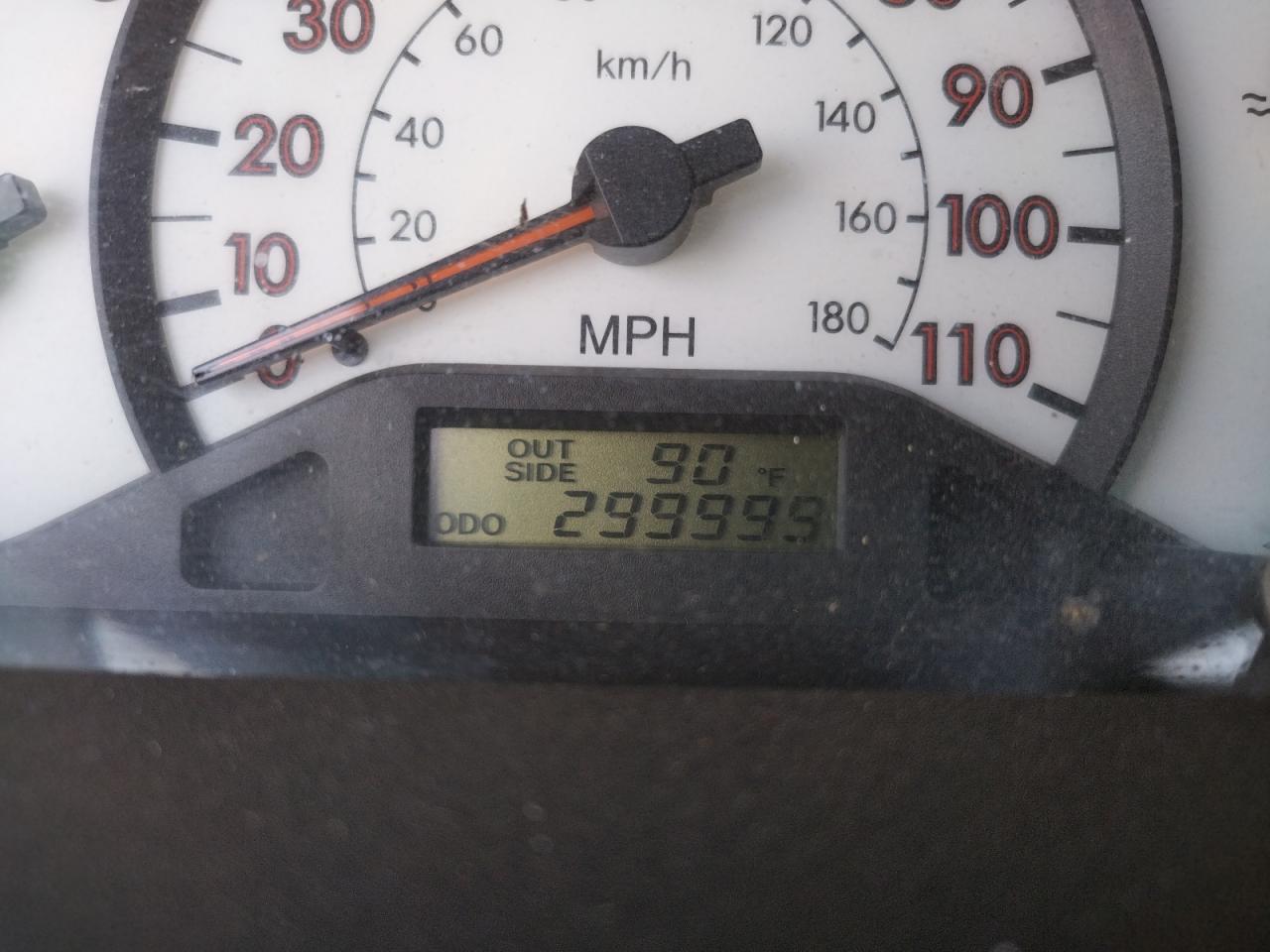 Photo 8 from auction – 2003 TOYOTA COROLLA CE with VIN 1NXBR32E83Z156630