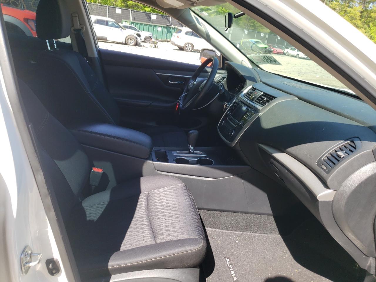Photo 5 from auction – 2017 NISSAN ALTIMA 2.5 with VIN 1N4AL3AP1HC227755