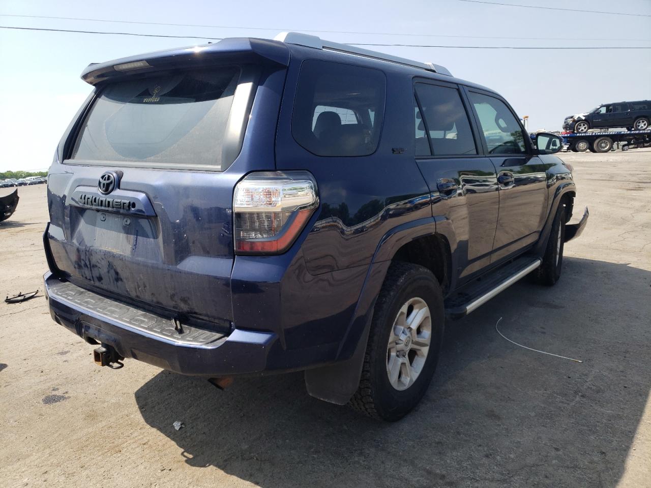 Photo 4 from auction – 2014 TOYOTA 4RUNNER SR with VIN JTEBU5JR0E5186040
