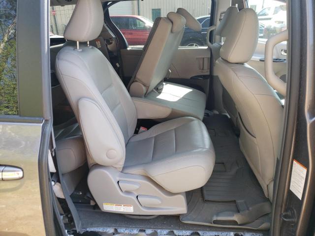 Photo 8 from auction – 2015 TOYOTA SIENNA XLE with VIN 5TDDK3DCXFS123201