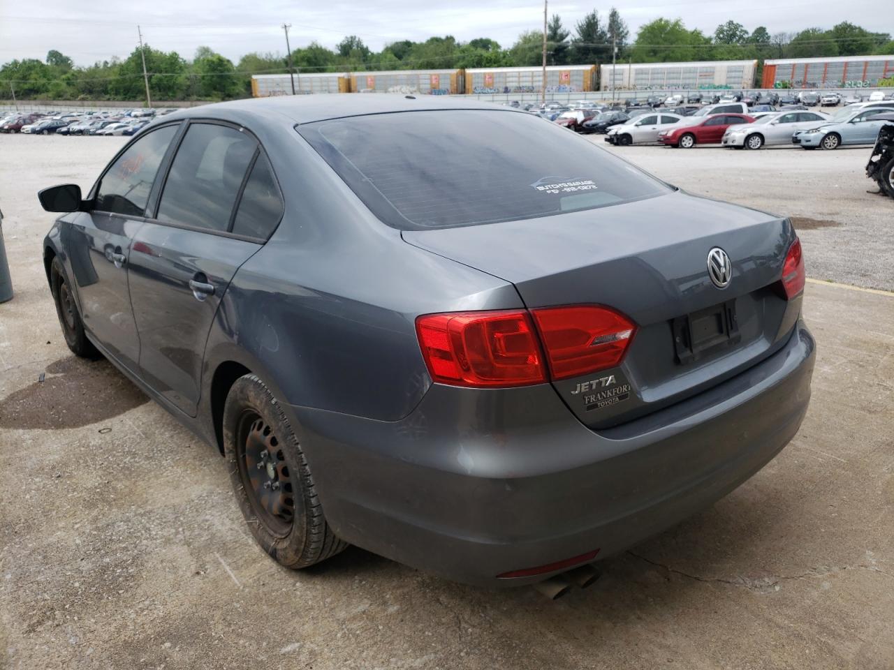 Photo 3 from auction – 2014 VOLKSWAGEN JETTA BASE with VIN 3VW2K7AJ5EM324789
