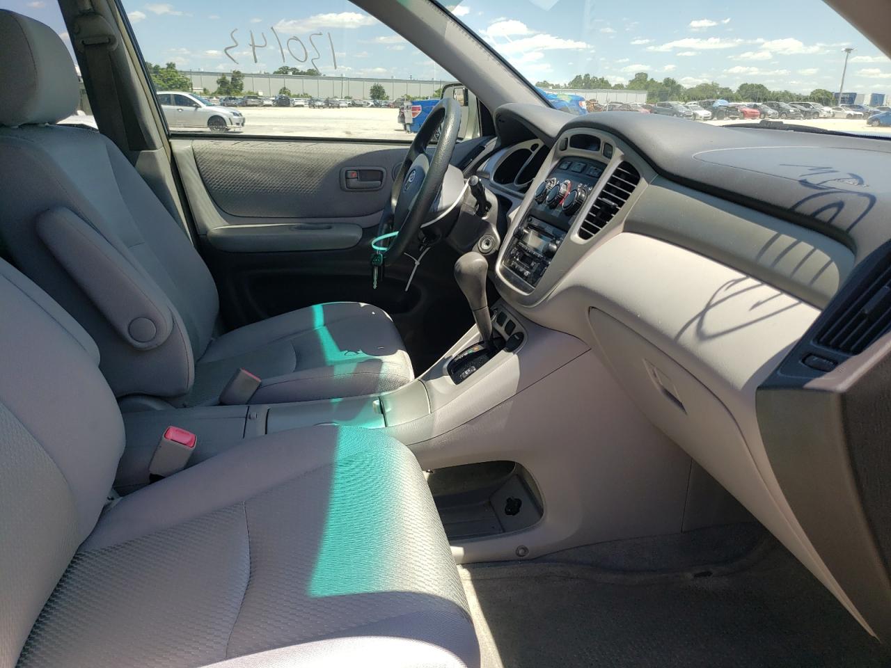 Photo 5 from auction – 2006 TOYOTA HIGHLANDER with VIN JTEGD21A760142971
